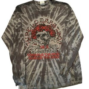 Grey Tie Dye Skull & Crossbone Graphic Tupelo 2011 Marathon Longsleeve Small Tee